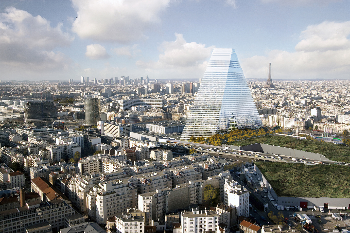 Omstreden 'driehoekstorenflat' in aanbouw in Parijs