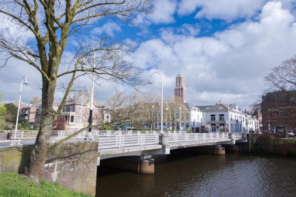 Zeer complexe dijkversterking dwars door Zwolle